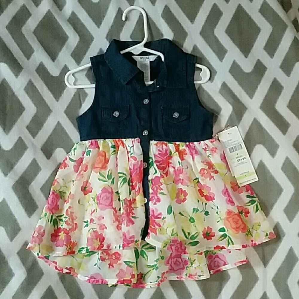 Guess Sleeveless Top